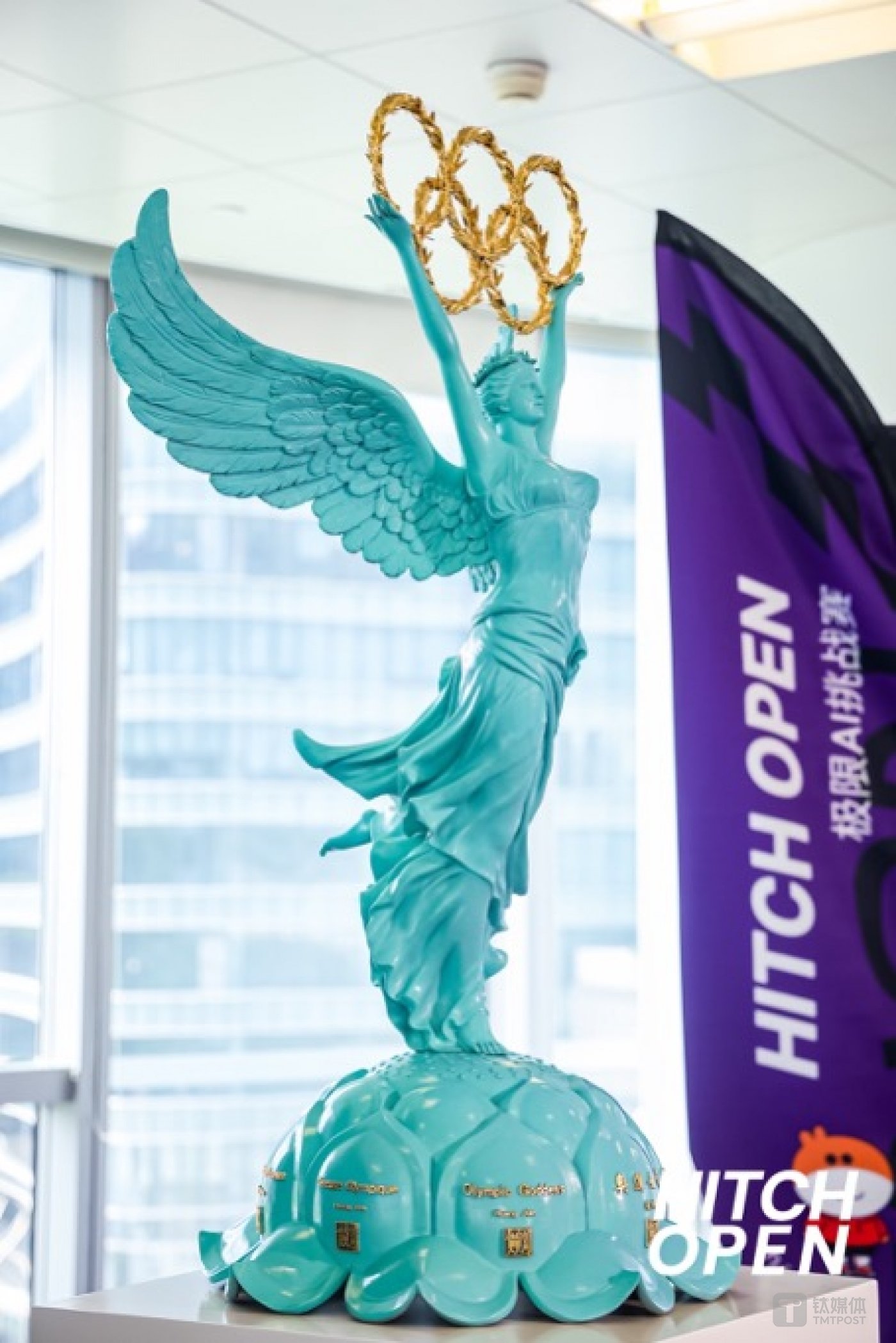 2025年6月30日奥运女神雕塑为Hitch Open第一站比赛在上海黄浦江畔的圆满举行带去美好的祝福