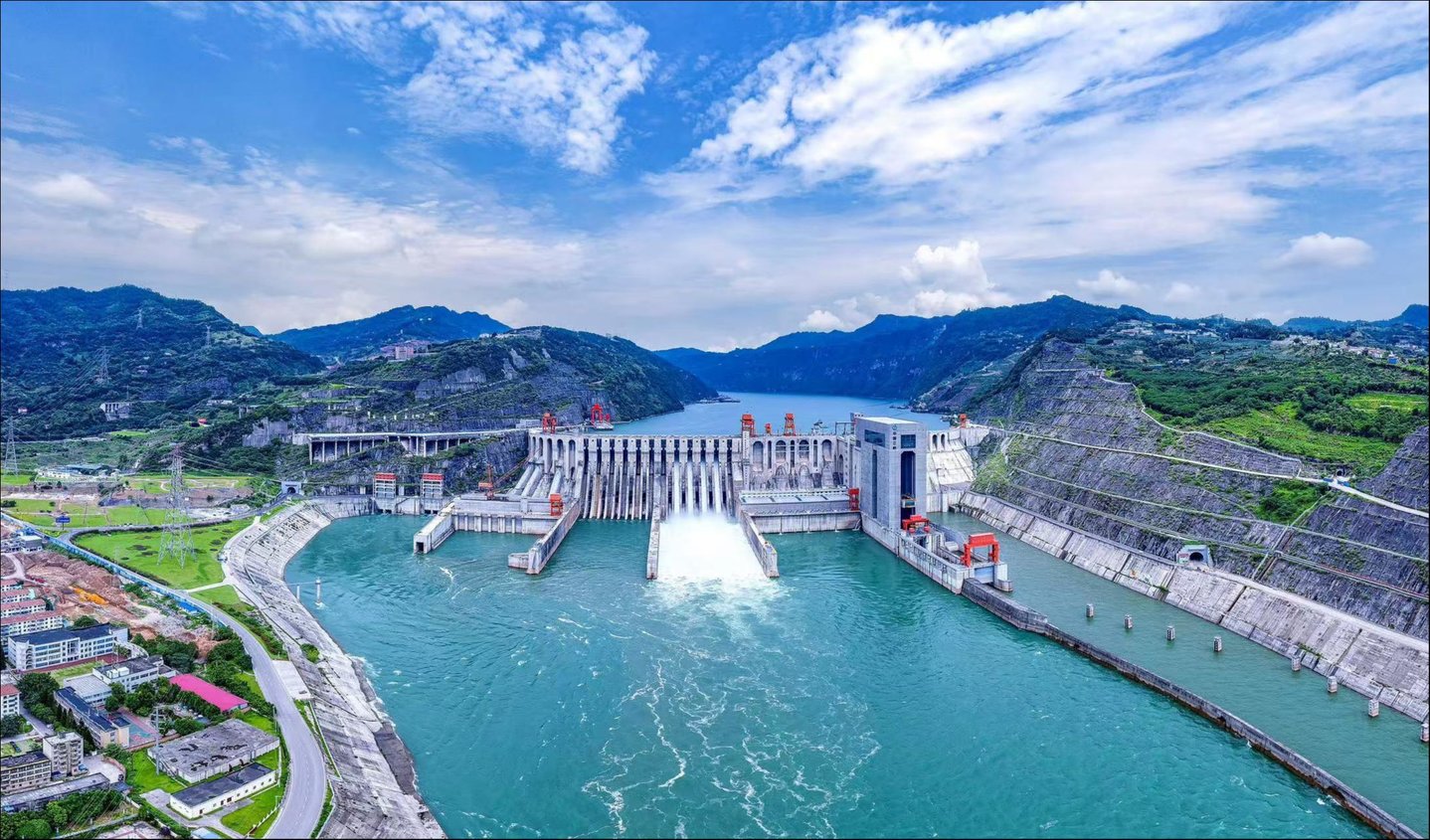 （宜宾的水电资源丰富）