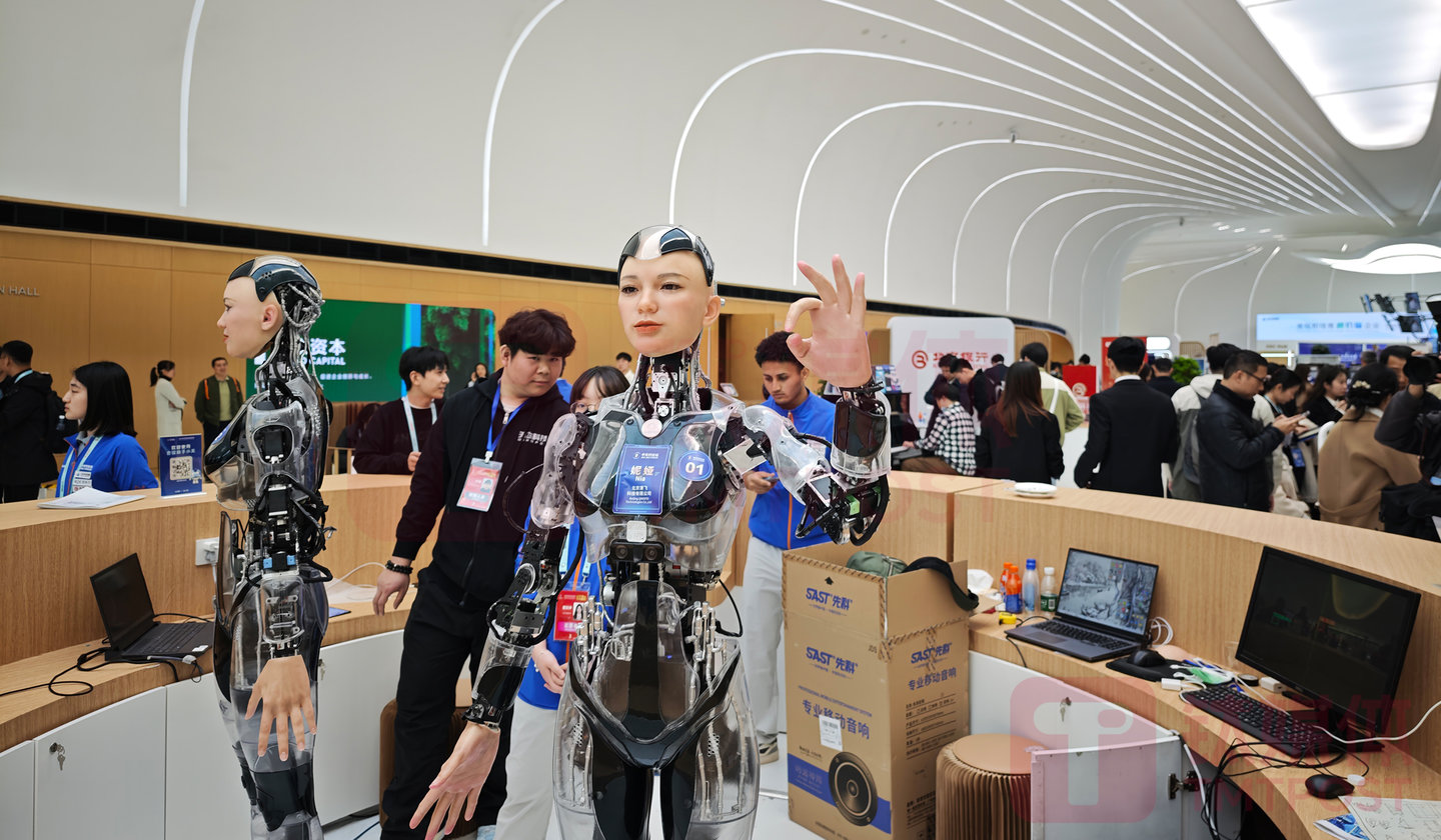 （图片来源：钛媒体AGI编辑林志佳拍摄）